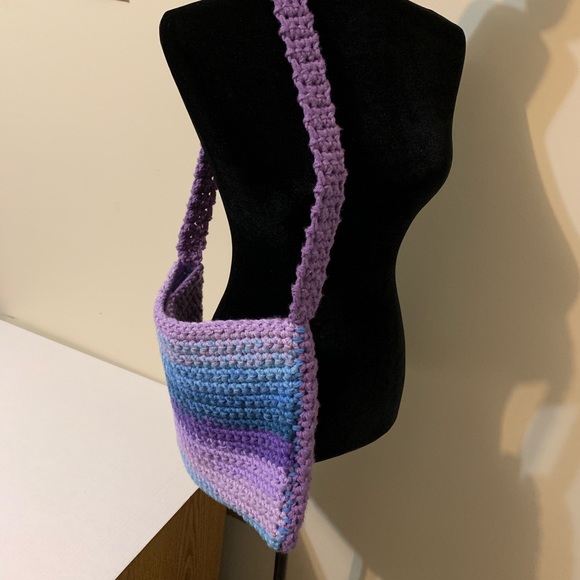Shoulder Bag, handmade,
crochet - Picture 9 of 16